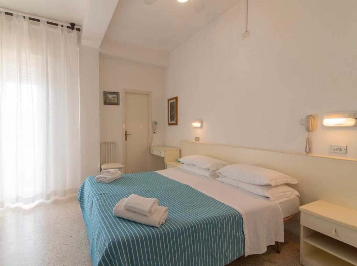 Hotel Miro Cattolica Exterior photo